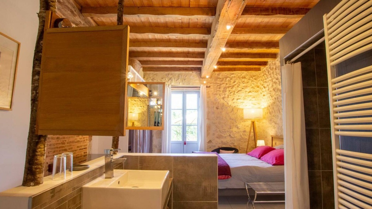 Saint-Pierre-de-Chignac Cottage | Gite Saint-Pierre-de-Chignac, 5 bedrooms, 11 persons