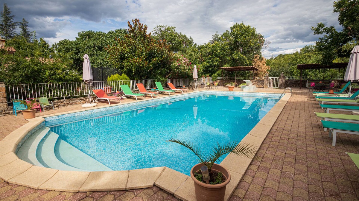 Gravieres Other | Gite sleeps 2/4 in the large XVIIIth century building of an estate with swimming pool