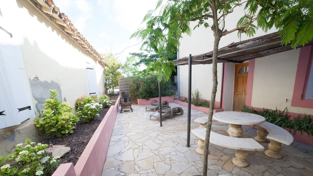 Badens House | Gîte Syrah for 6 people in the heart of the vineyard
