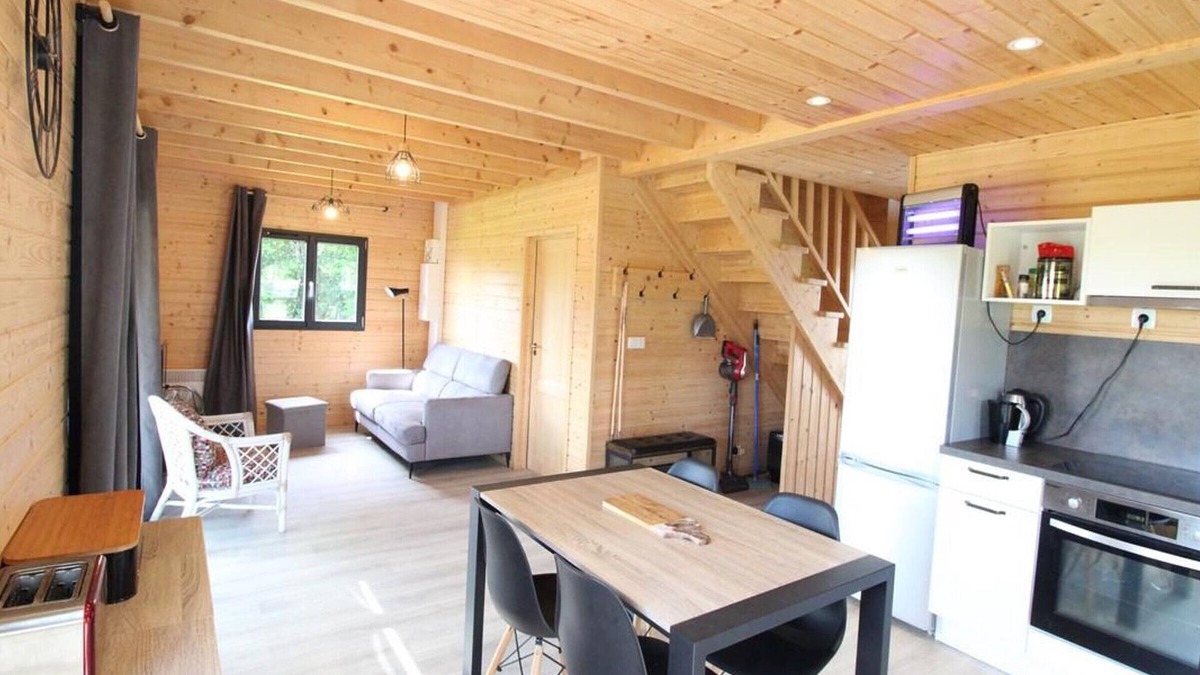 Teissieres-les-Boulies Cottage | Gite Teissières-lès-Bouliès, 3 bedrooms, 6 persons