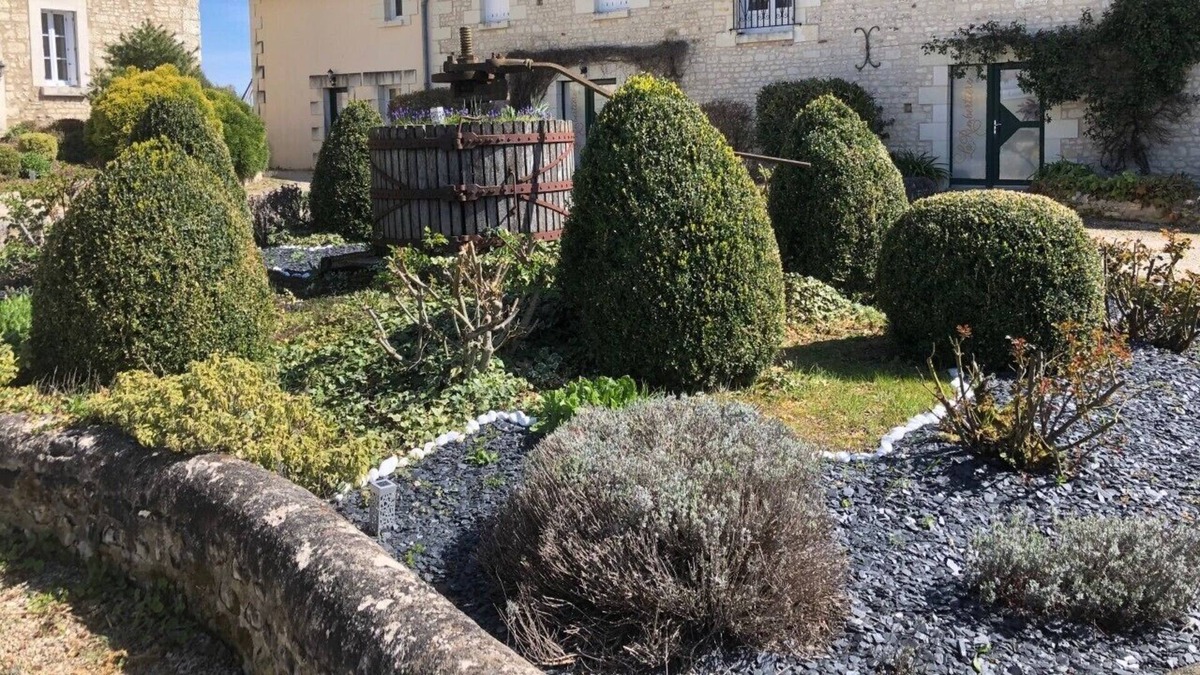 Thure House | Gîte Tilleul, between Poitiers and Tours