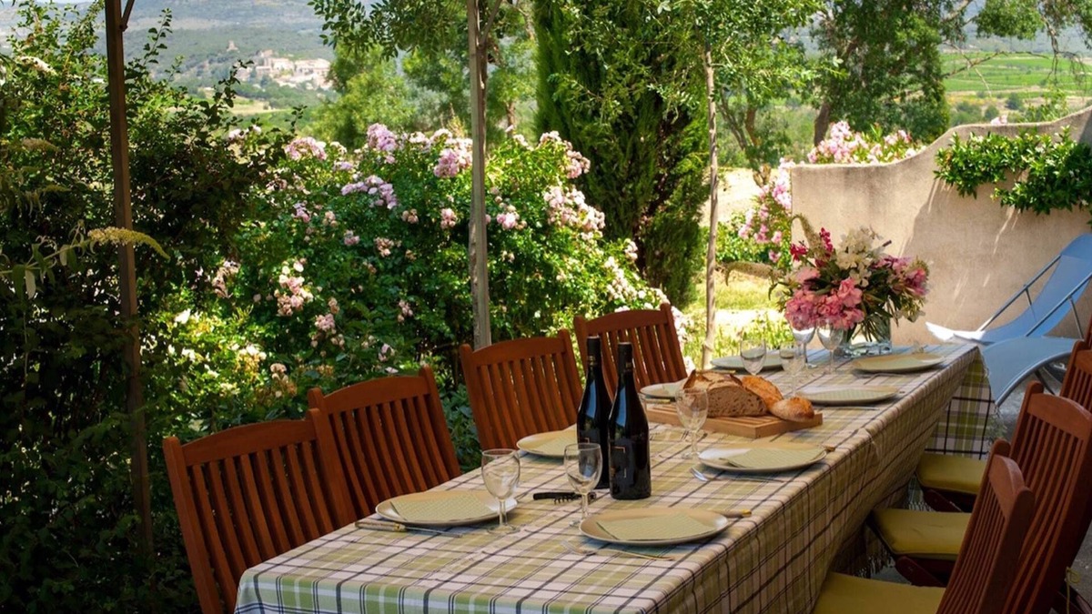 Salleles-Cabardes Cottage | Gite Vignes- Gite 6 - 8 people