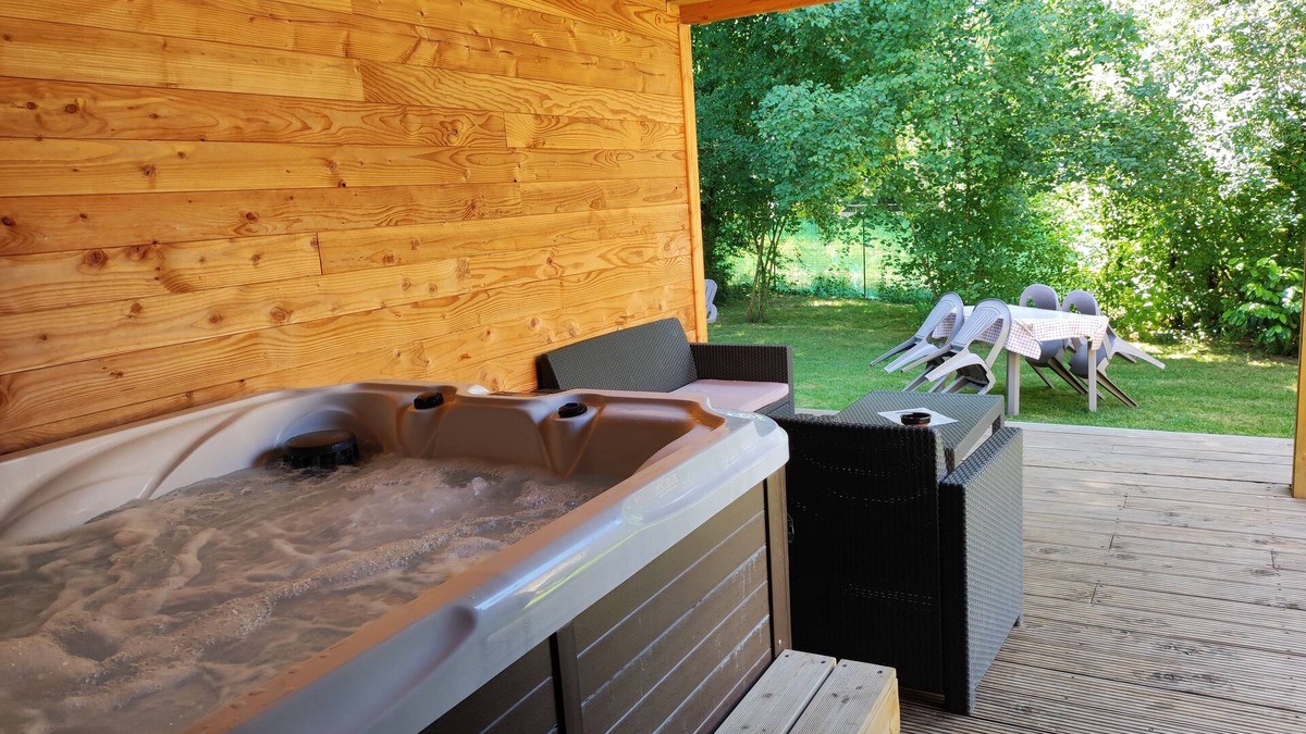 Oisly House | Gîte with private SPA near Beauval zoo and châteaux