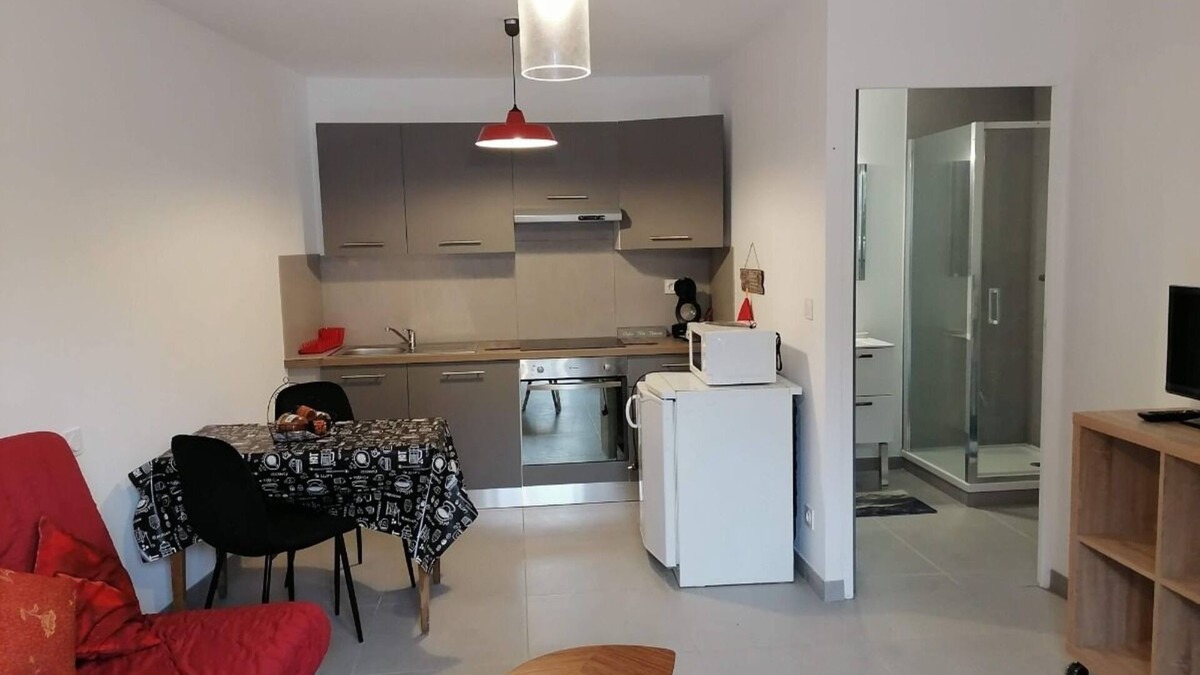 Arreau House | Gîtes chez Sylvie Comfortable studio in the heart of the village of arreau