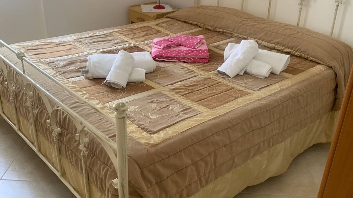 Vico del Gargano Apartment | Giulietta apartment with sea view and garden with pets allowed