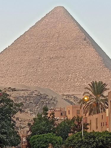 Al Haram Villa | Giza pyramids view house