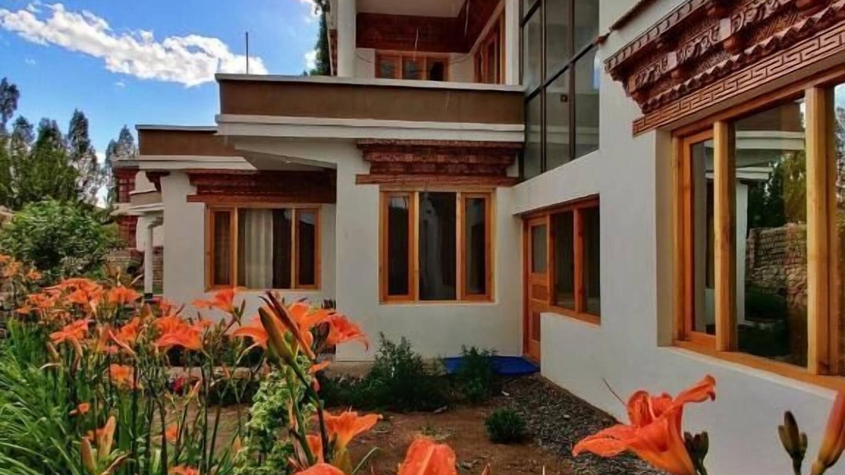 Leh Hotel | Glacier View Guest House