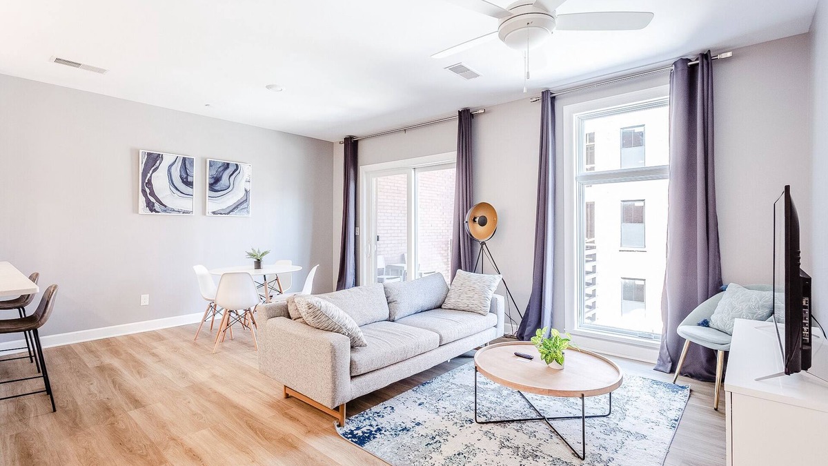Over-the-Rhine Condo | Glamorous Dtwn Condo w/King Bed + Walk to Restaurants