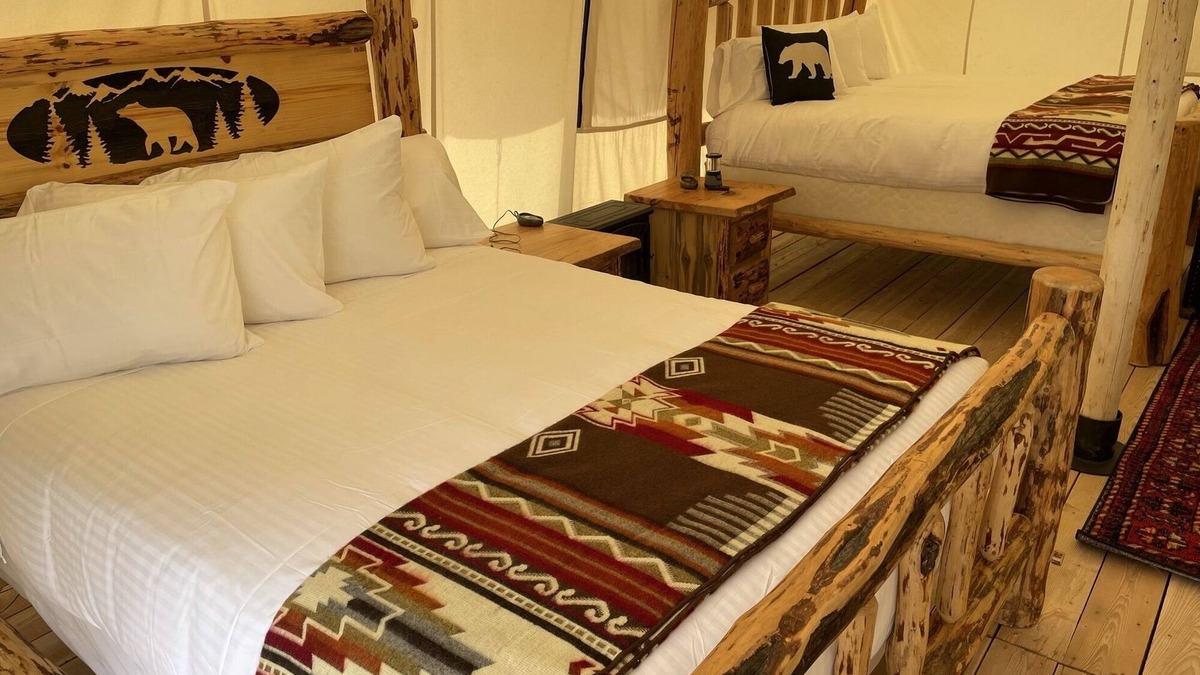Pray RV Rental | Glamping tent in Paradise Valley only 27 miles from Yellowstone National Park