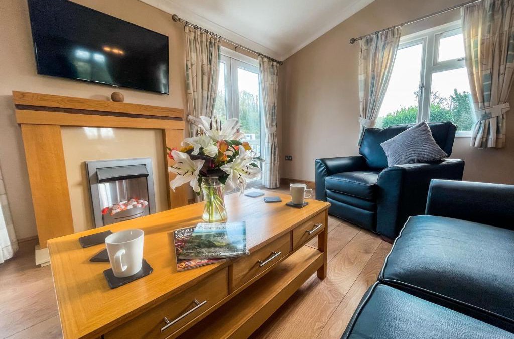 Moelfre House | Glanrafon Lodge