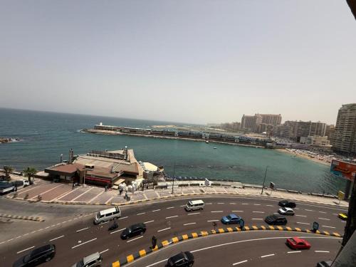 Ar-Raml 1 Apartment | Gleem Sea View 7