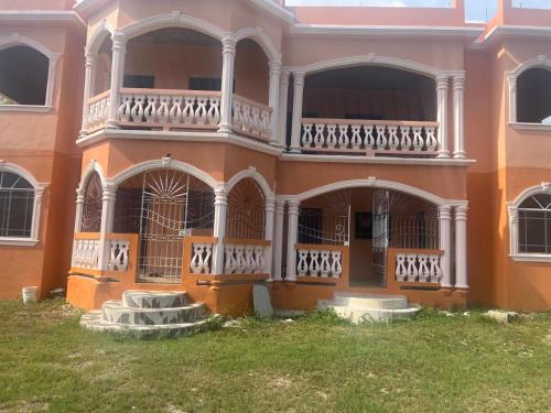 May Pen Apartment | Glenmuir villas