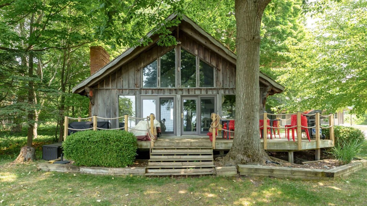 Glenn House | Glenora Bluffs - private lake access - pet friendly