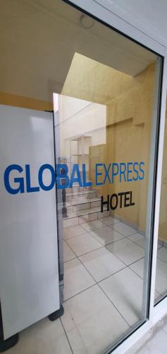 Escarcega Hotel | Global Express Cruz Blanco