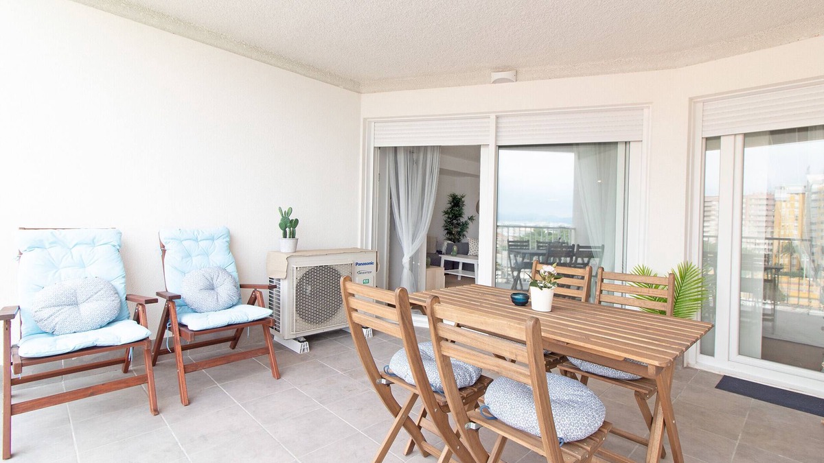 Canet de Berenguer Apartment | Global Properties: Apartment on the beach of Canet d'en Berenguer