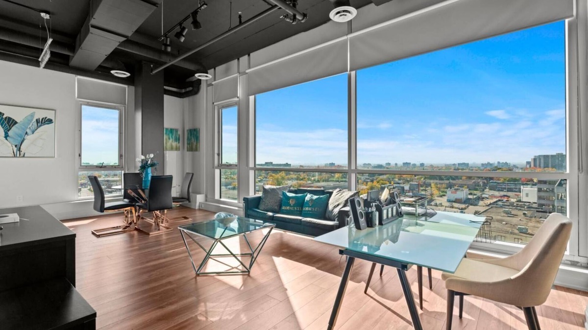 York University Heights Apartment | GLOBALSTAY Bright 1 Bedroom Suite steps to Finch West Metro