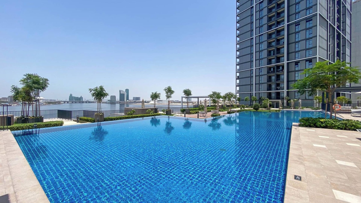 Dubai Apartment | GLOBALSTAY. Creek Edge Tower Apartments