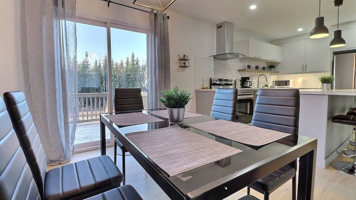 Moncton House | GLOBALSTAY. New 3 Bedroom House in a Quiet Area