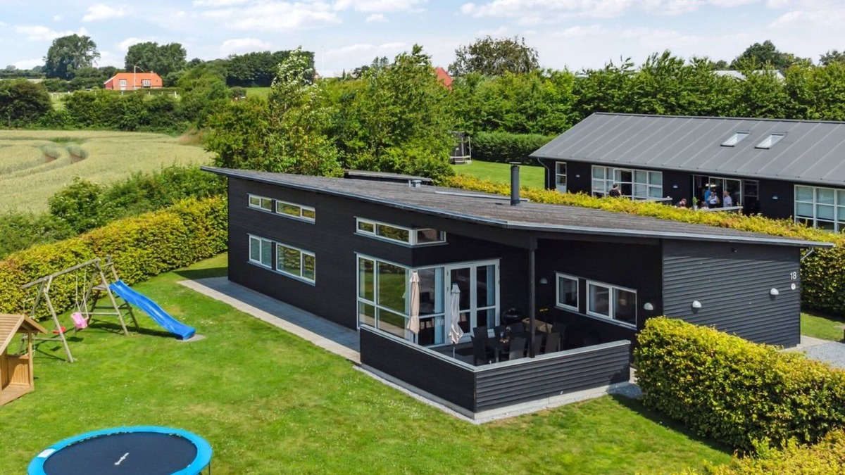 Flovt Strand House | "Gloria" - 500m from the sea by Interhome
