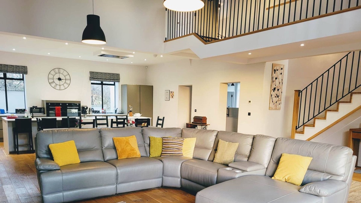 Coberley House | Glorious Cotswold Coach House, for Families, Get-togethers