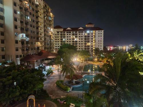 Taman Tanjung Apartment | Glory Beach Resort Seaview Private 2BR