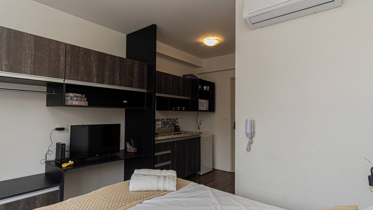 Brooklin Novo Apartment | Glow Brooklin 1301 – New and Modern 30m Subway
