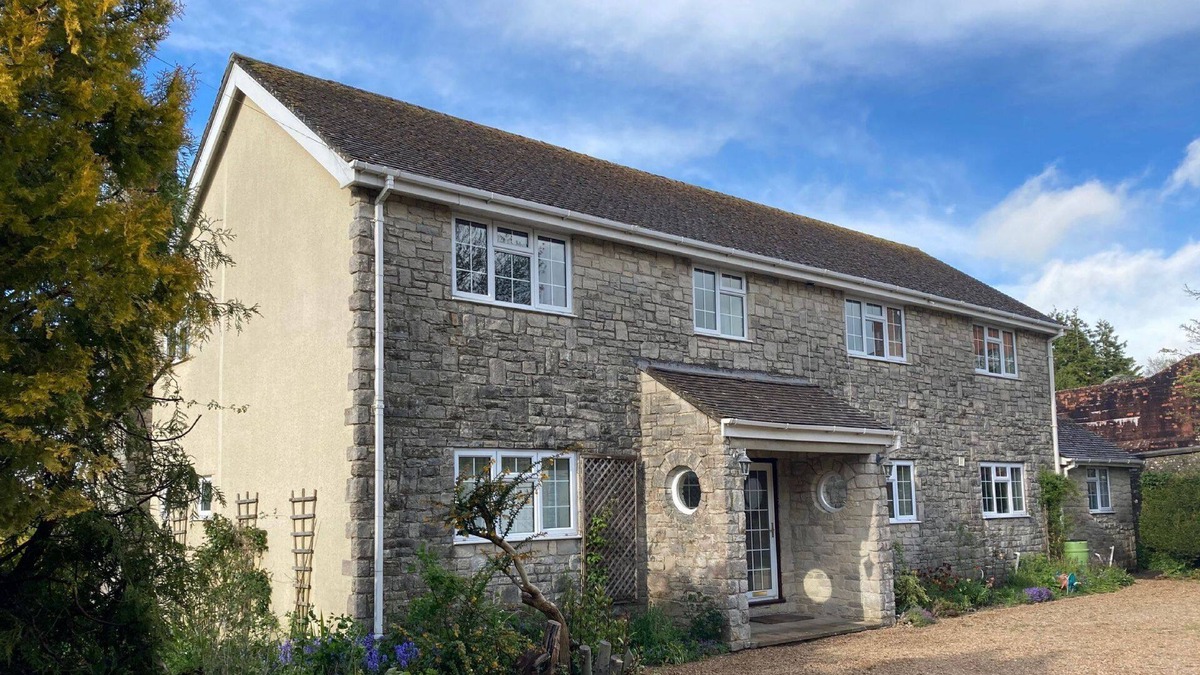 Dorchester Apartment | Glyde House is a large property which is secluded and unique