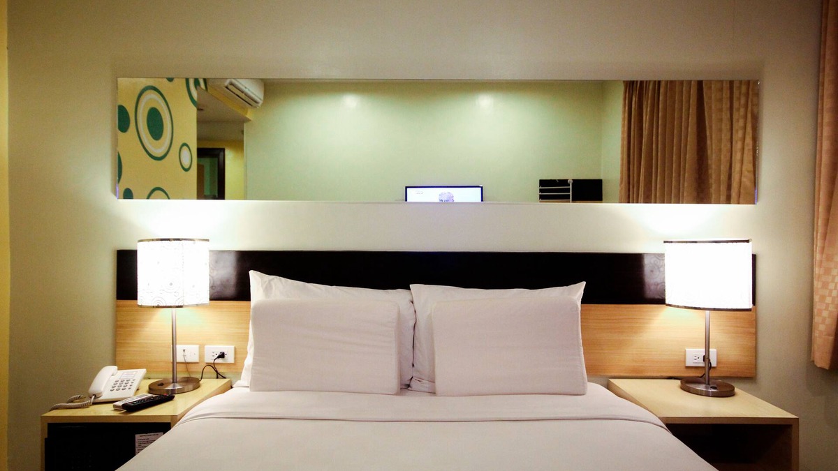 Liberation Hotel | Go Hotels Iloilo