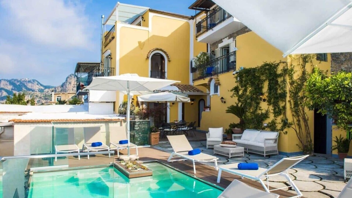 Path of the Gods Villa | Goddess Of Beauty Villa Where Land Meets Sky
