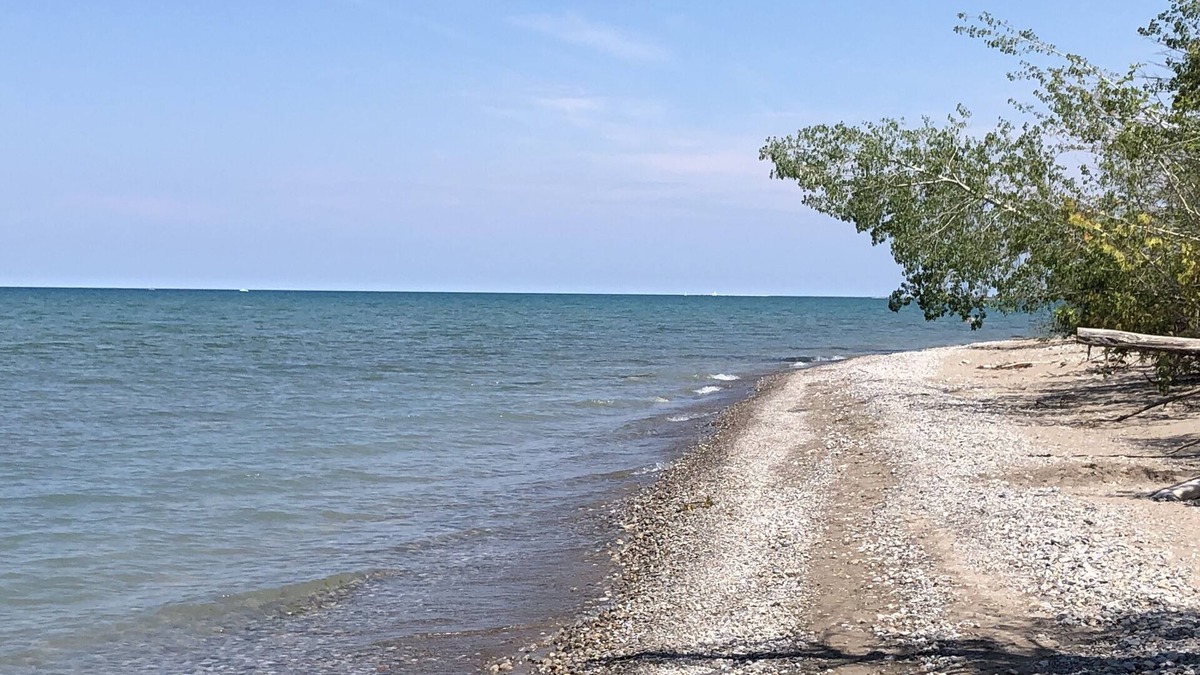 Central Huron Cottage | Goderich Lake Huron Cottage : A beautiful, modern new home with rooftop deck