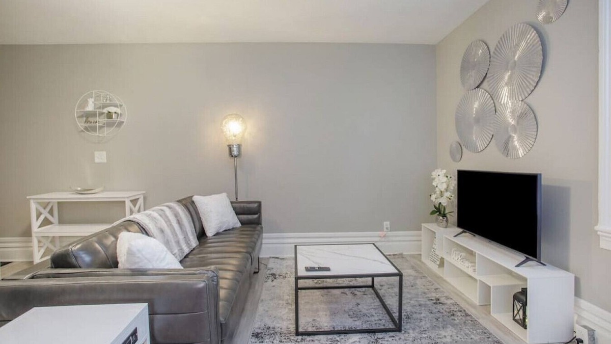Grand Rapids Apartment | Gold 2- Stunning Retreat