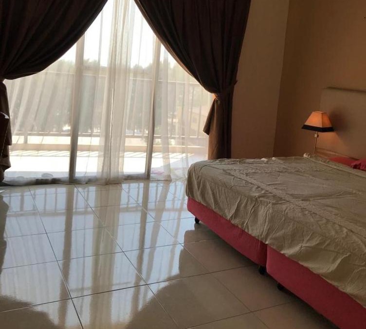 Banting Apartment | Gold Coast Morib Resort Studio Apartment Pool and Seaview