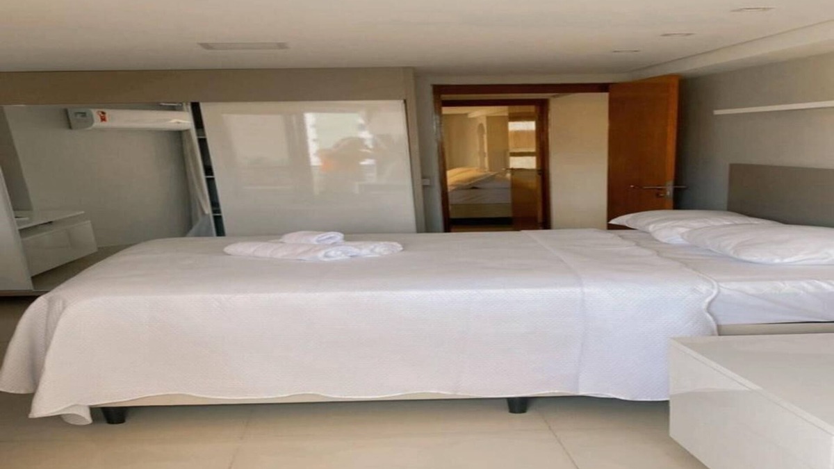 Cabo Branco House | Gold flat White Cable 227