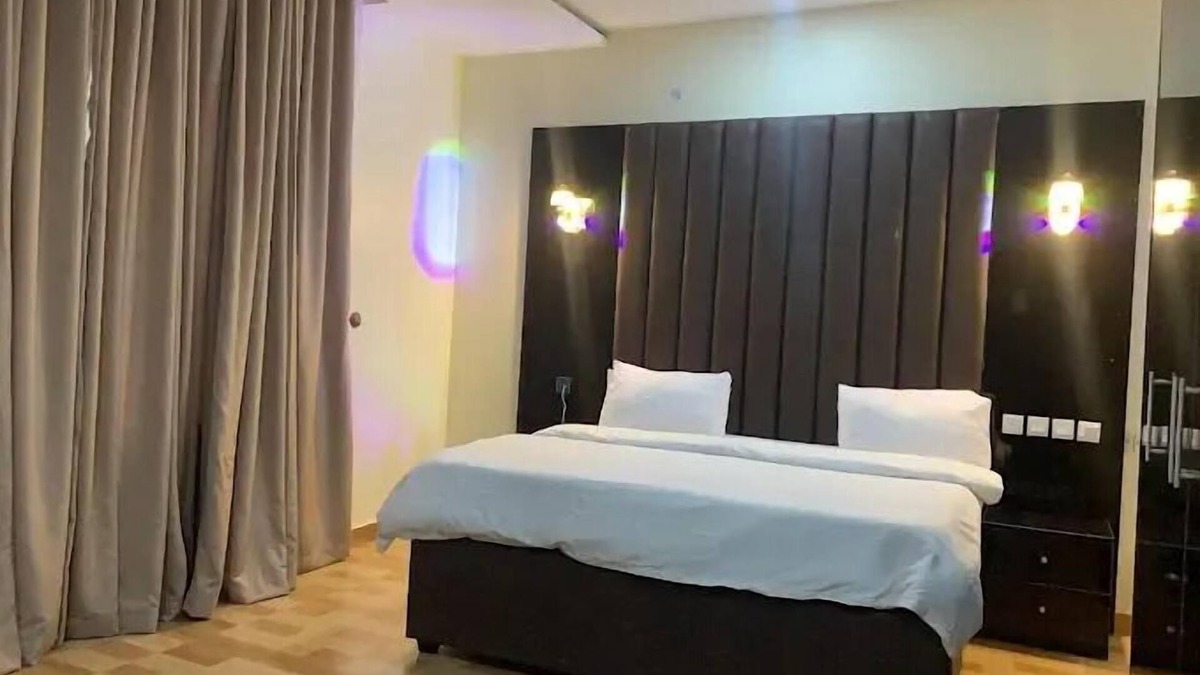Enugu Hotel | Gold Rhino Hotel