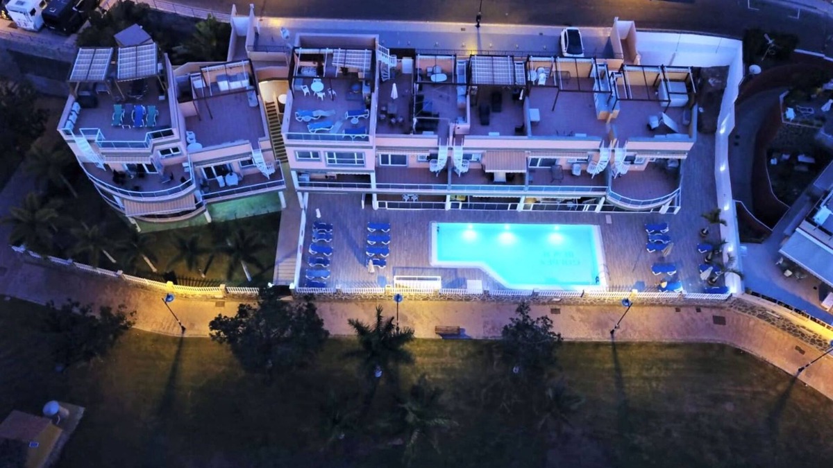 Lomo Quiebre Apartment | Golden Beach n 12, top floor apartment with private roof terrace by El Sirocco