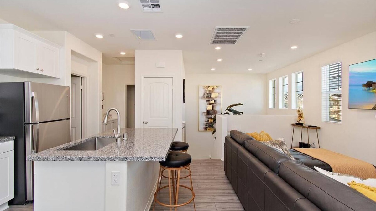 Fontana Condo | Golden Condo