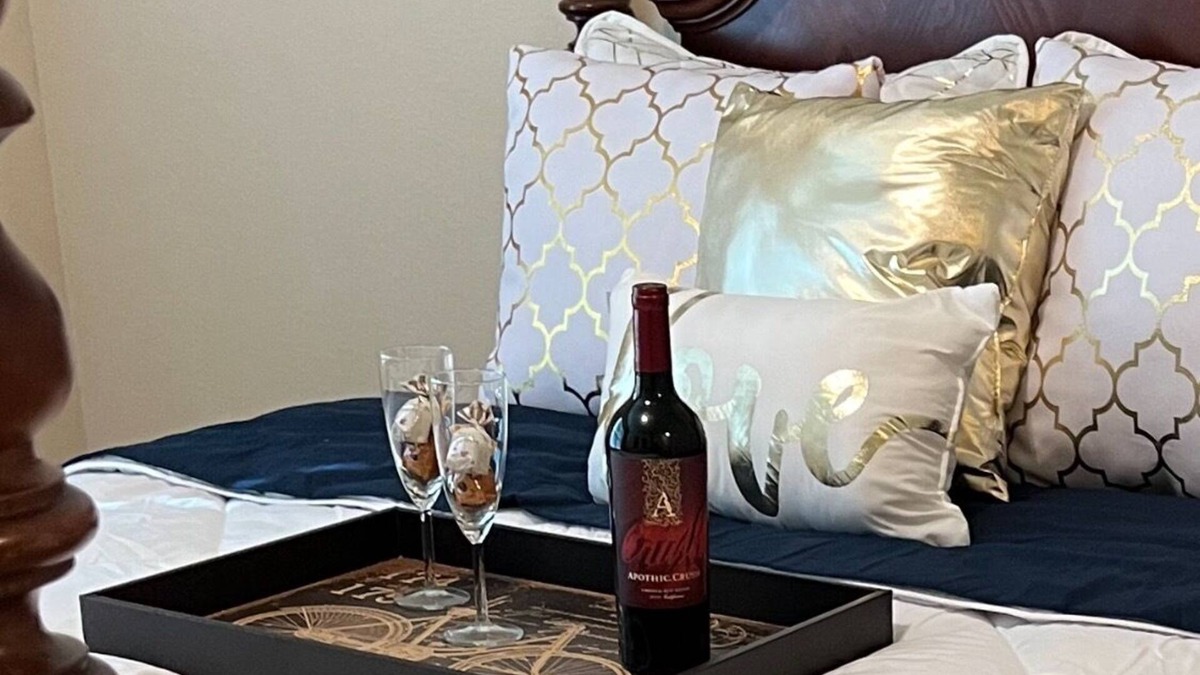 Northside Apartment | *Golden Dream Retreat* w| Lakeview Nr Jax INT Airport