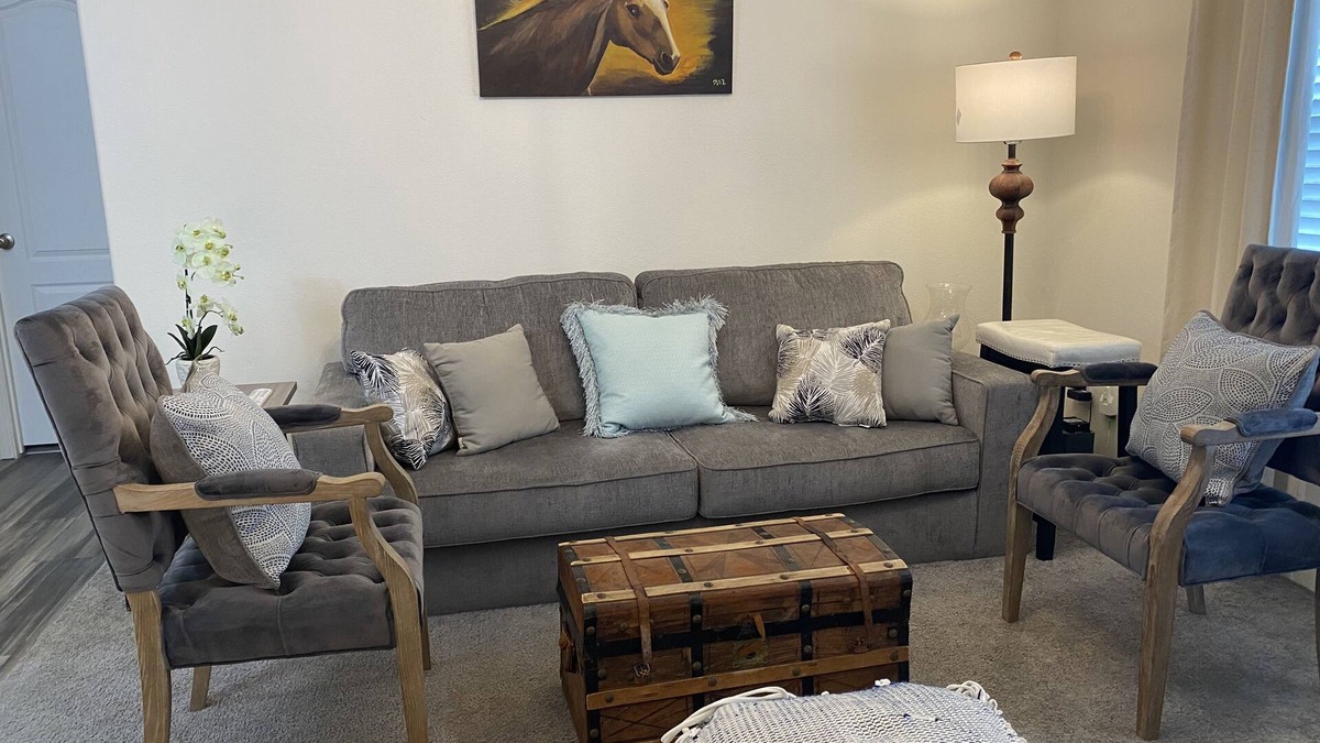 Golden Hills House | Golden Hills Arts and fun Housenn