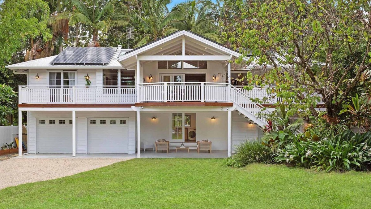 South Golden Beach House | Golden Hus - spacious South Golden Beach home