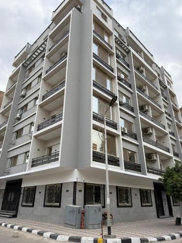 As-Sayidah Zaynab Apartment | Golden Ibis Memphis