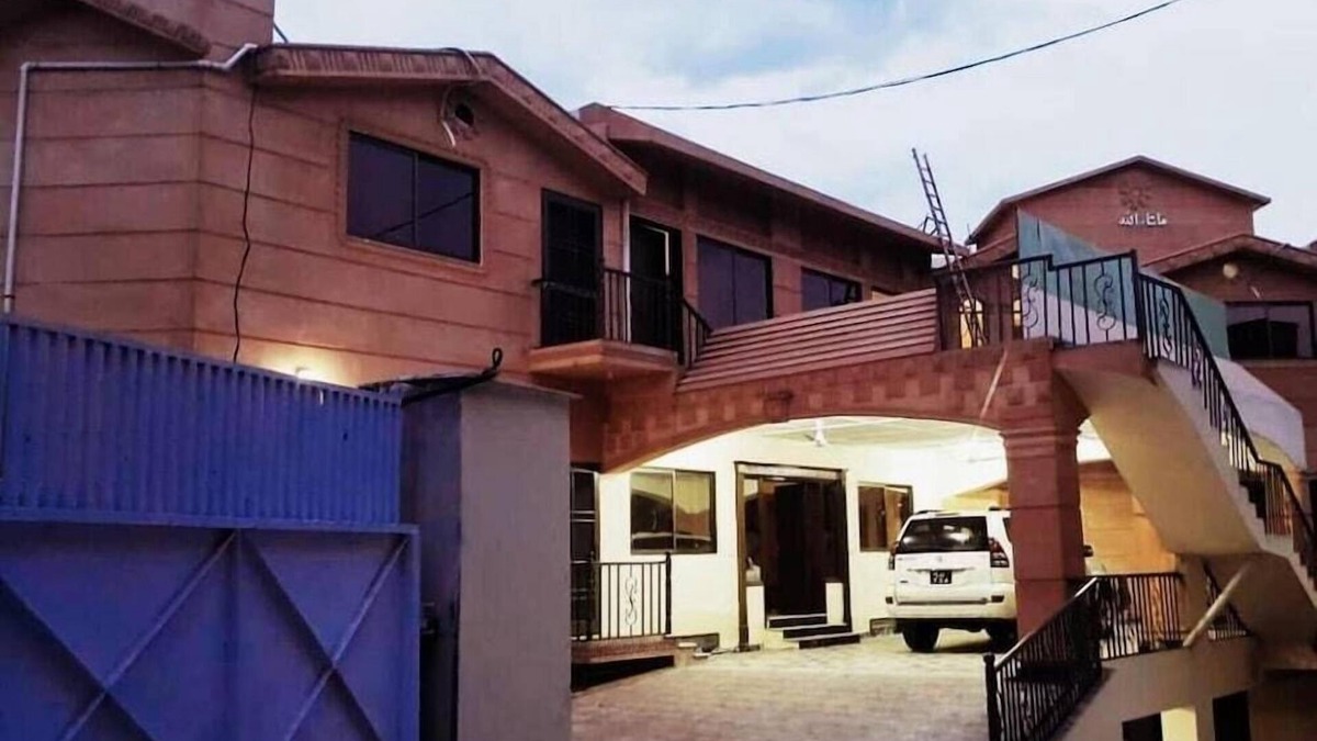 Peshawar Hotel | Golden Palace Guest House