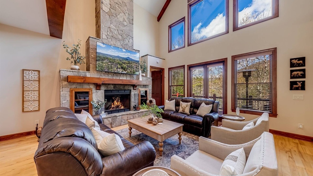 Helen House | Golden Ridge Lodge- Luxury Mountain Escape in Helen, GA