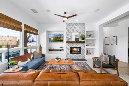 Desert Hot Springs House | Golden Sunset- Saltwater Pool & Spa, Putting Green, Firepit, Gameroom