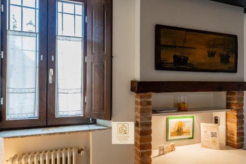 Old Town Apartment | GoldenSuitesItaly I Moderno Monolocale in Centro Storico Mantova