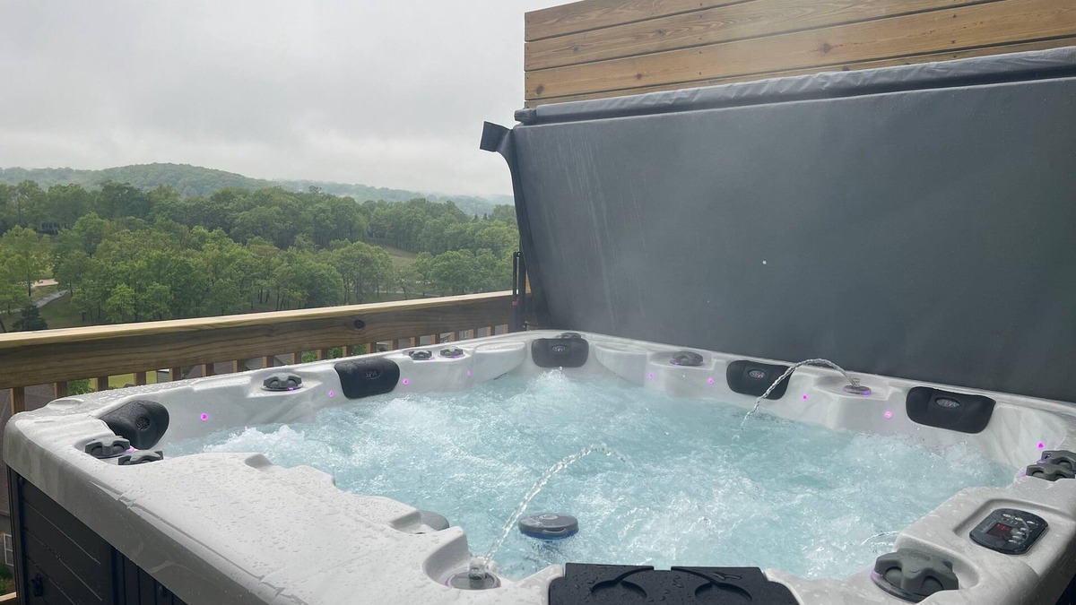 Branson West Condo | Golf Course OnSite, Pvt Hot Tub, Free Tickets, Gated Community, Near Silver Dollar City!