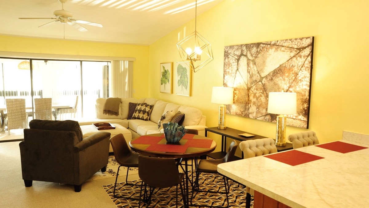 Lake Wales Condo | Golf course, pool, hot tub, and tennis courts: Lake Wales Country Club oasis