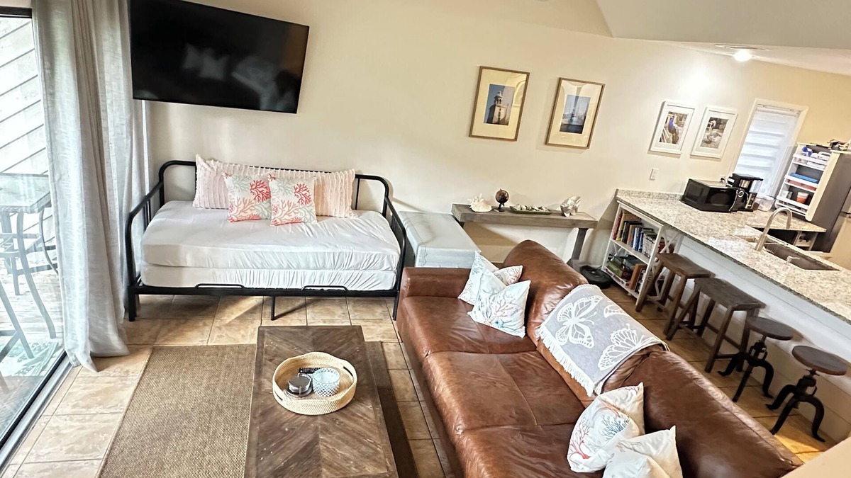 Seabrook Island House | Golf course view villa one mile from the beach