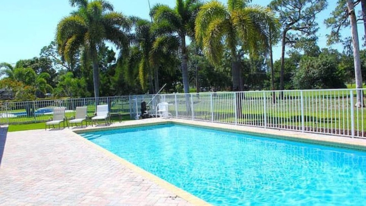 Lake Worth House | Golf course view & heated pool in Lake Worth, FL