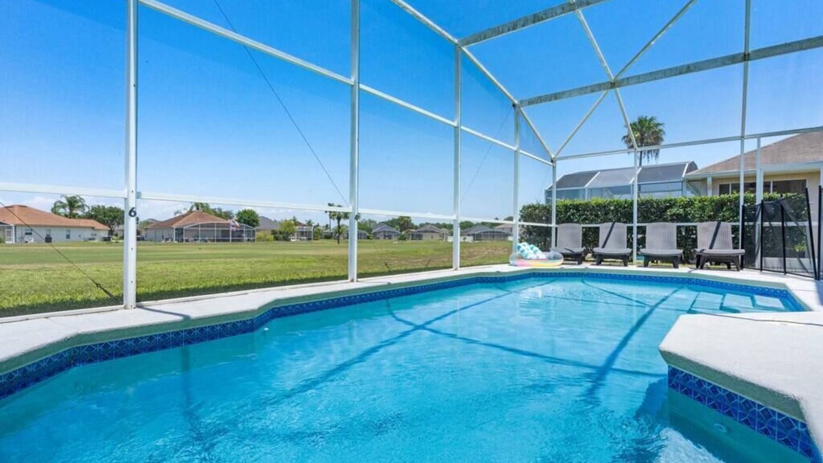 Esprit House | Golf Getaway - Pool - Games