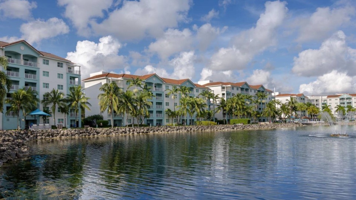 Doral Resort | Golf Haven Marriott's Villas at Doral - 2BR Villa - Full Resort - Sleeps 8